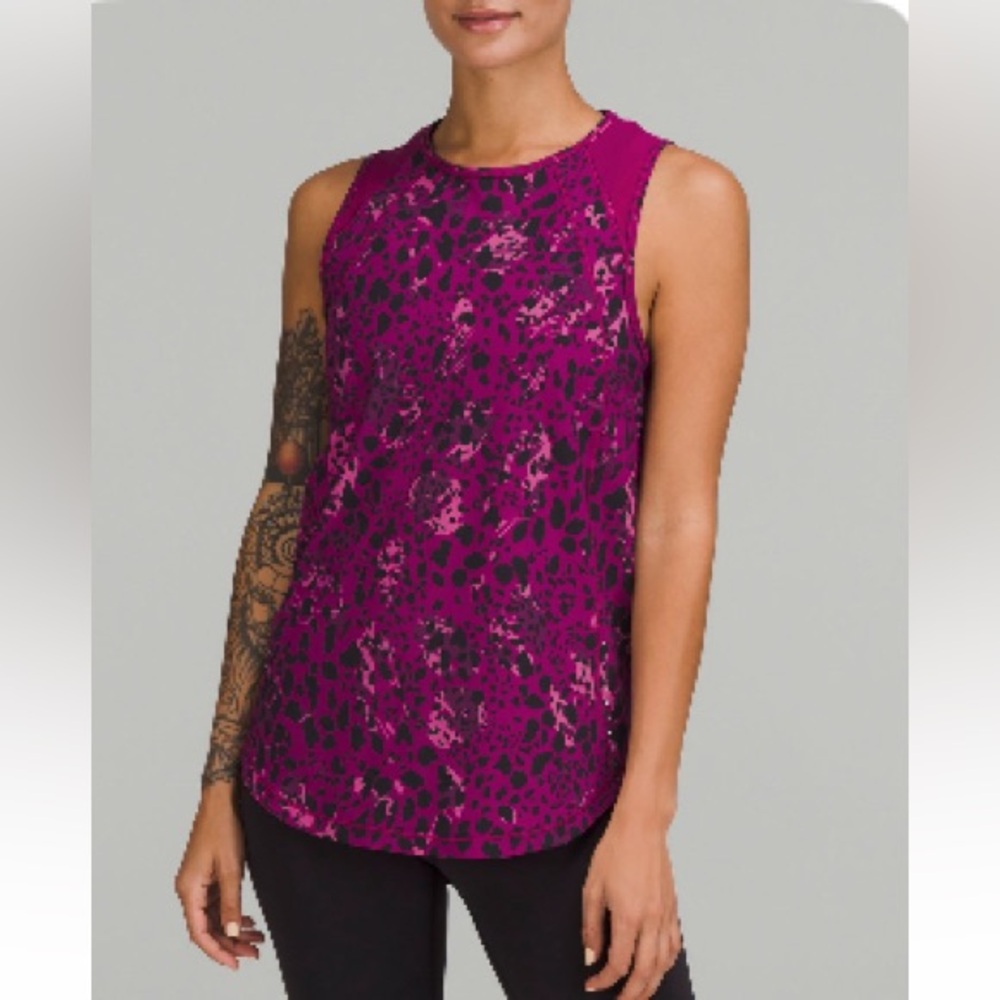 Like new Lululemon Sculpt Tank Size 8
